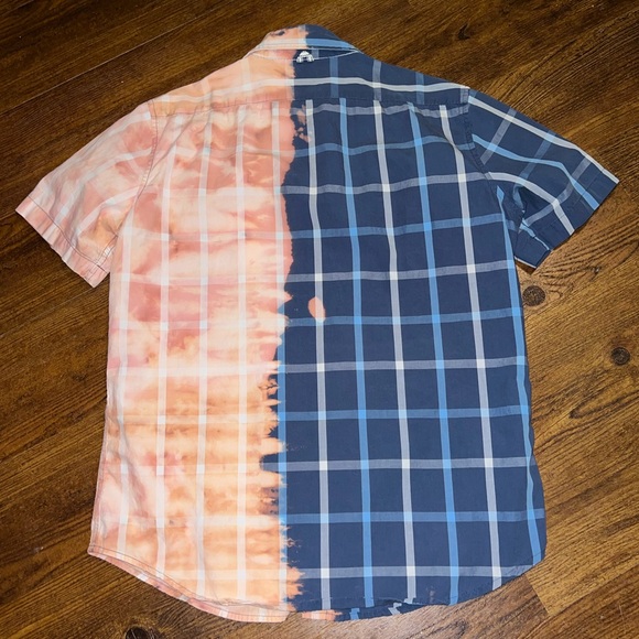 GAP Blue & White Plaid Upcycled Button Down Short Sleeve Shirt Size M - Picture 2 of 8